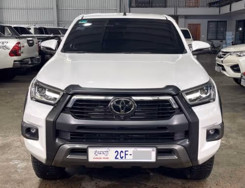 Toyota Hilux REVO 2025