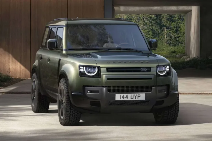 Land Rover Defender 110