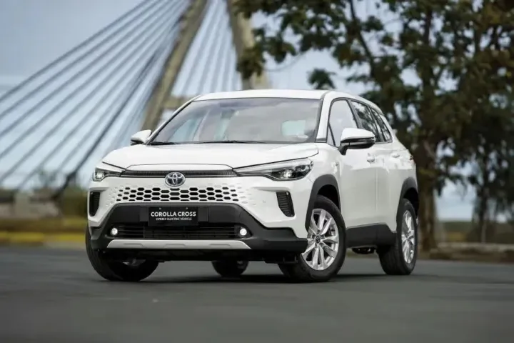 Toyota Corolla Cross Hybrid Electric 2024