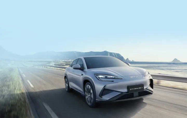BYD Sealion 7