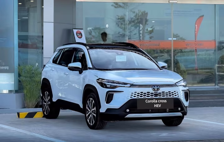 Toyota Corolla Cross Hybrid Electric 2026