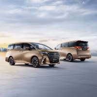 Toyota Alphard 2026