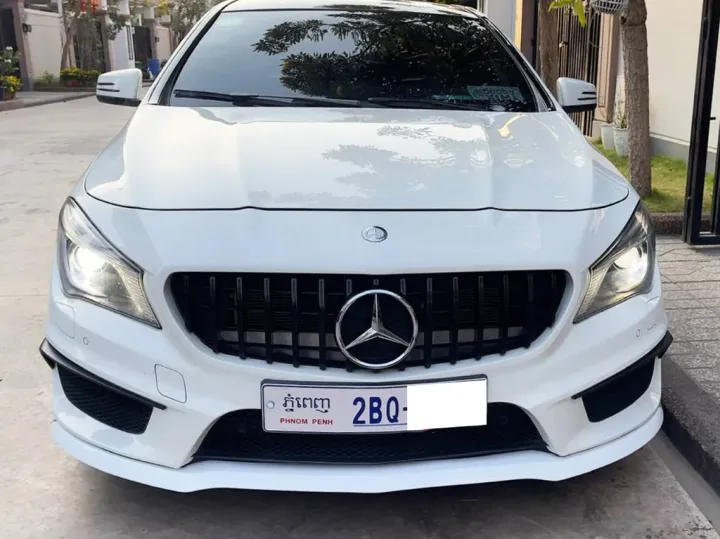 Mercedes-Benz CLA