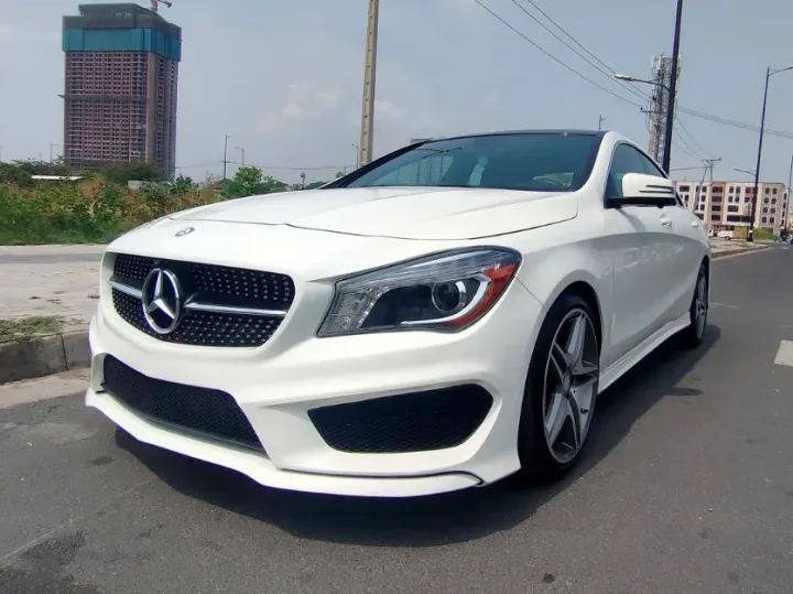 Mercedes-Benz CLA
