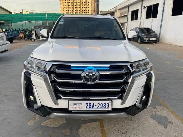 Toyota Land Cruiser 250 2009