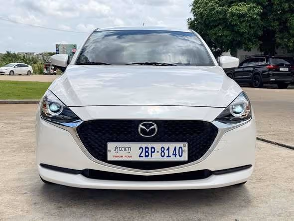 Mazda 2 2022