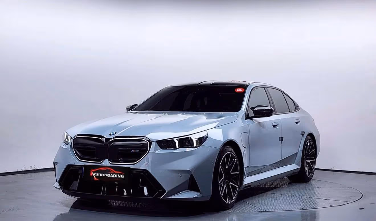BMW M5 2025