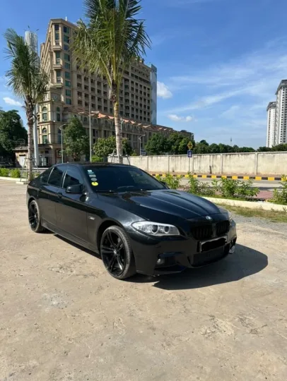 BMW 5 Series Sedan