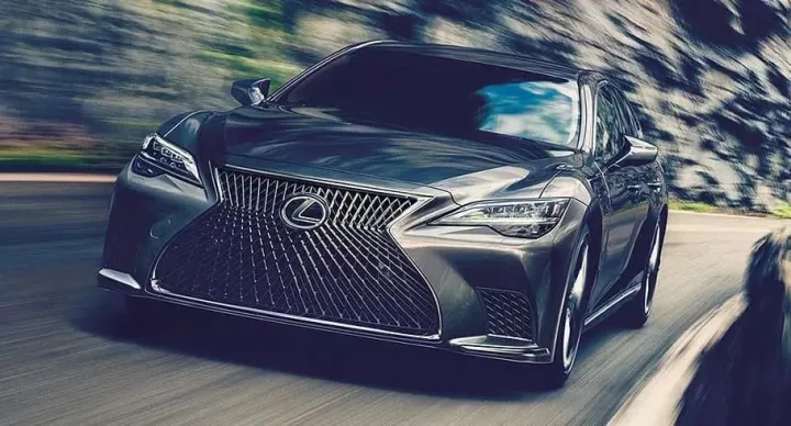 Lexus LS
