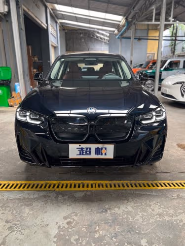 BMW iX3 2023