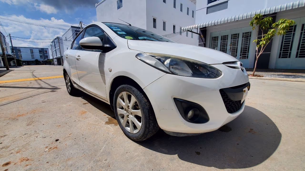 Mazda Mazda 2 2014