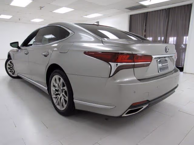 Lexus LS 2018