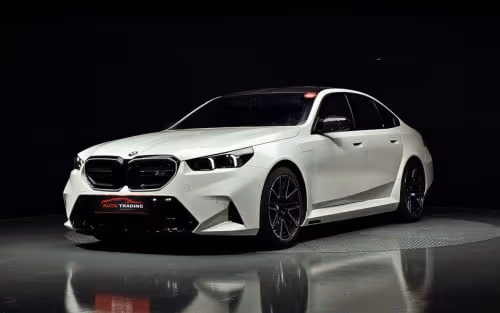 BMW M5 2025