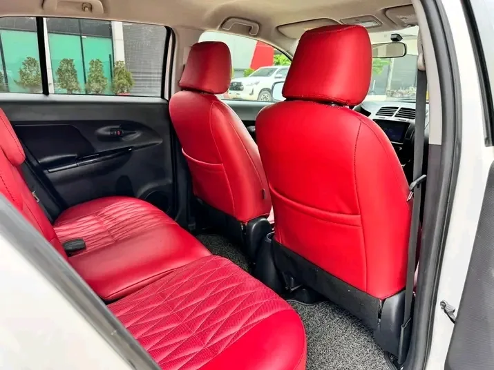 Toyota Sequoia