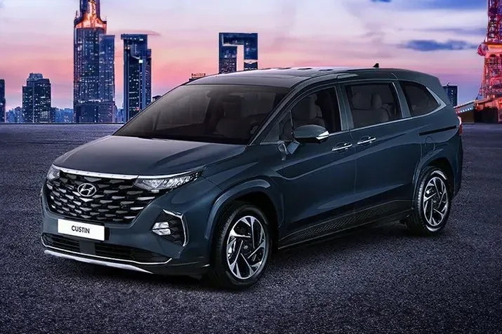 Hyundai Custin