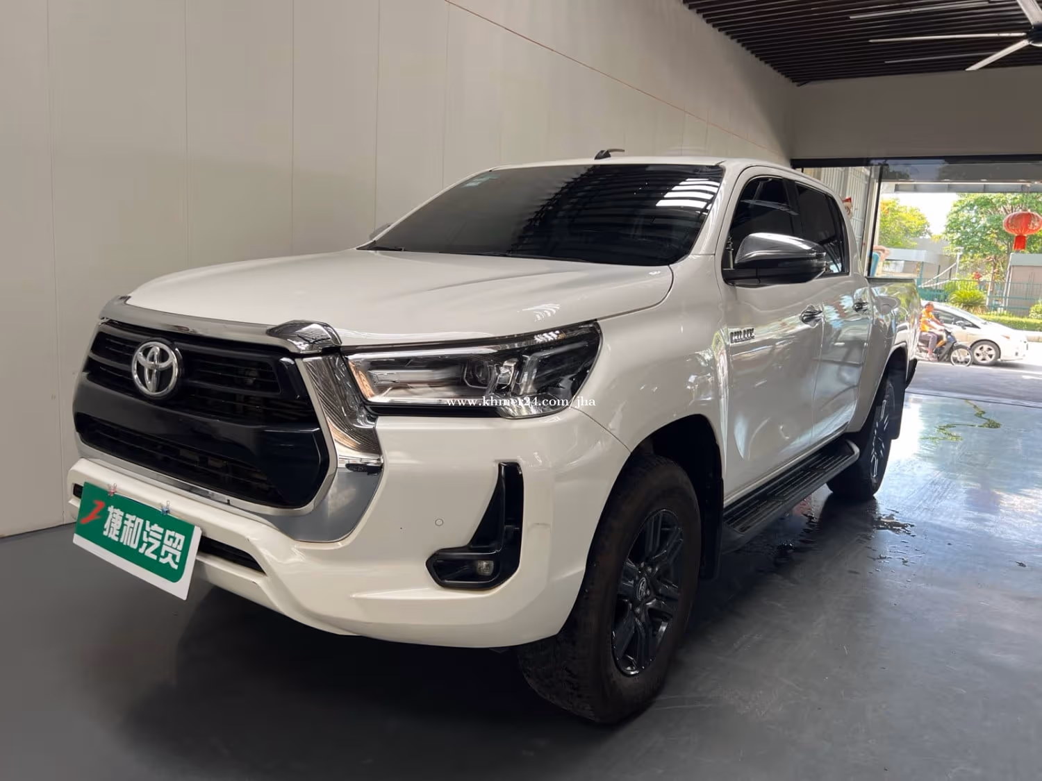 Toyota Hilux REVO 2025