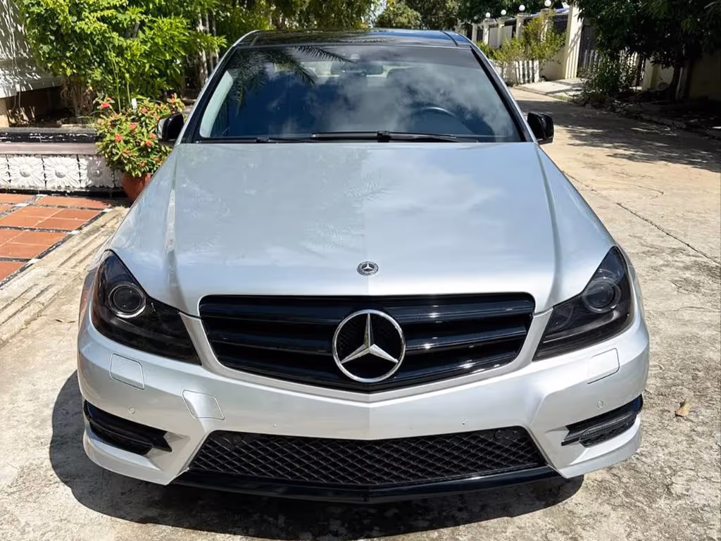 Mercedes-Benz C 2012