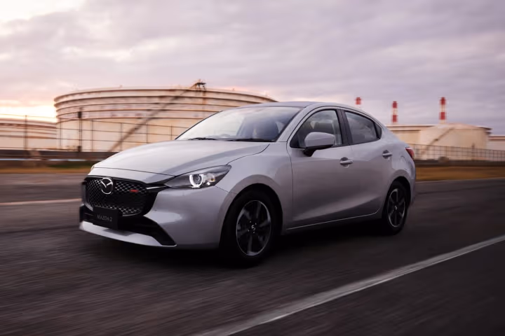 Mazda 2 Sedan 2026