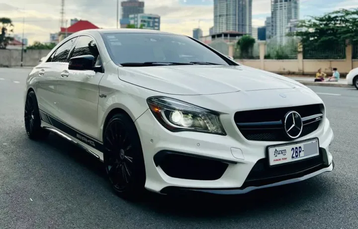Mercedes-Benz CLA