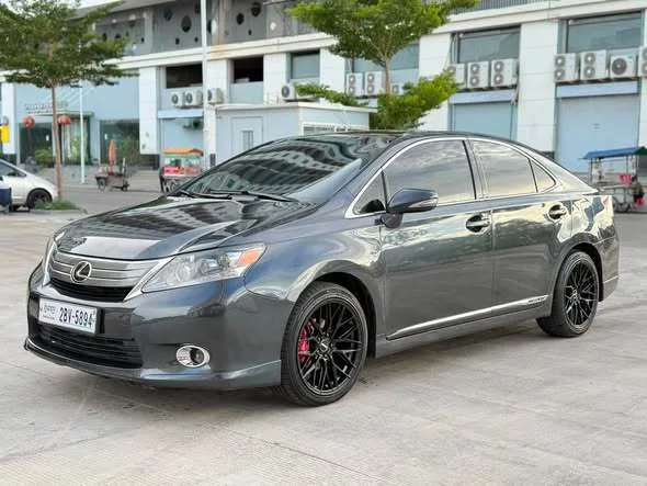 Lexus HS
