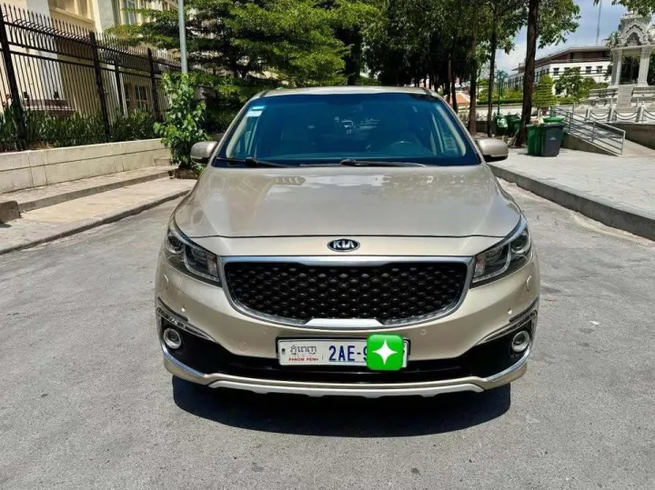 Kia Carnival