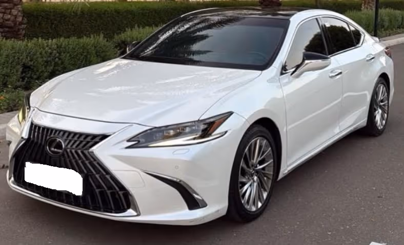 Lexus ES 2023