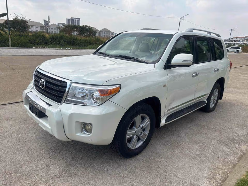 Toyota Land Cruiser 250 2015