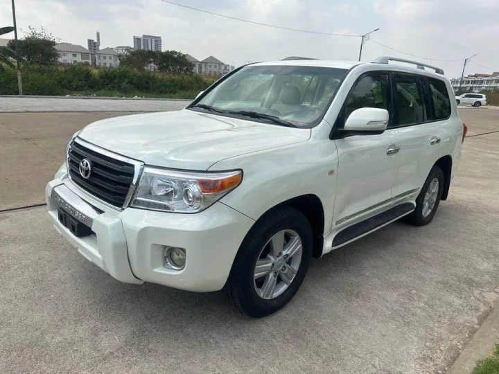 Toyota Land Cruiser 250